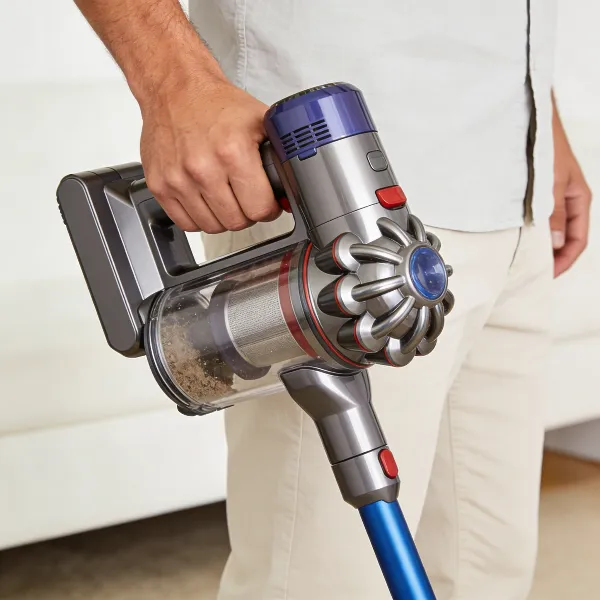 battery operated vacuum cleaner
